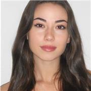 Profesora de inglés imparte clases de refuerzo y mejora conversacional a cualquier edad